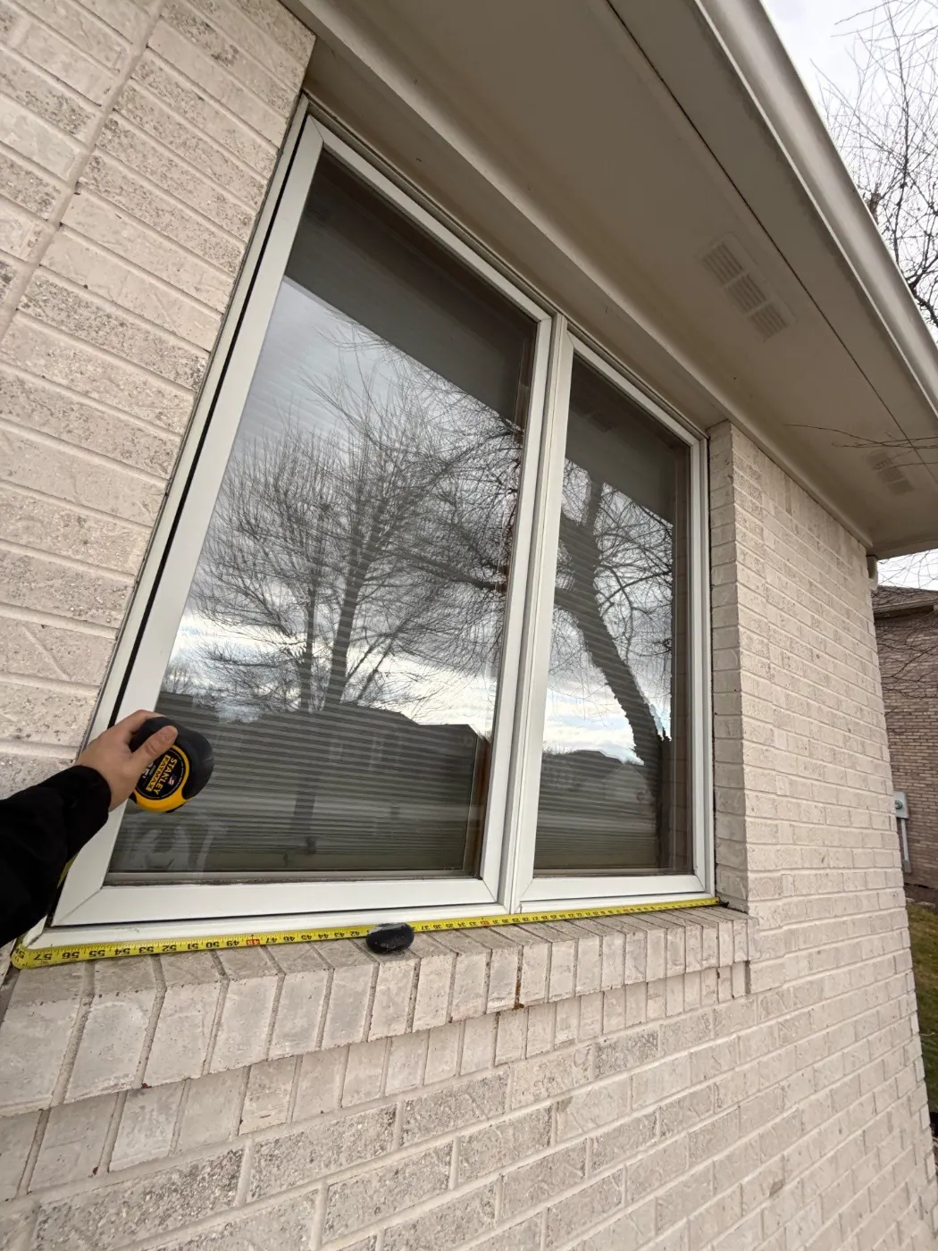 Window replacement documented in East Harbour
